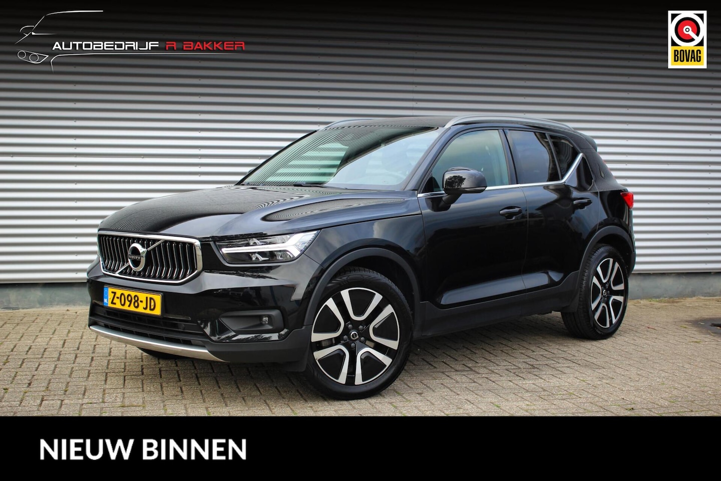 Volvo XC40 - 2.0 B4 AWD Inscription // Trekhaak | 2100KG trekgewicht | Harman Kardon | Camera | Stoel- - AutoWereld.nl
