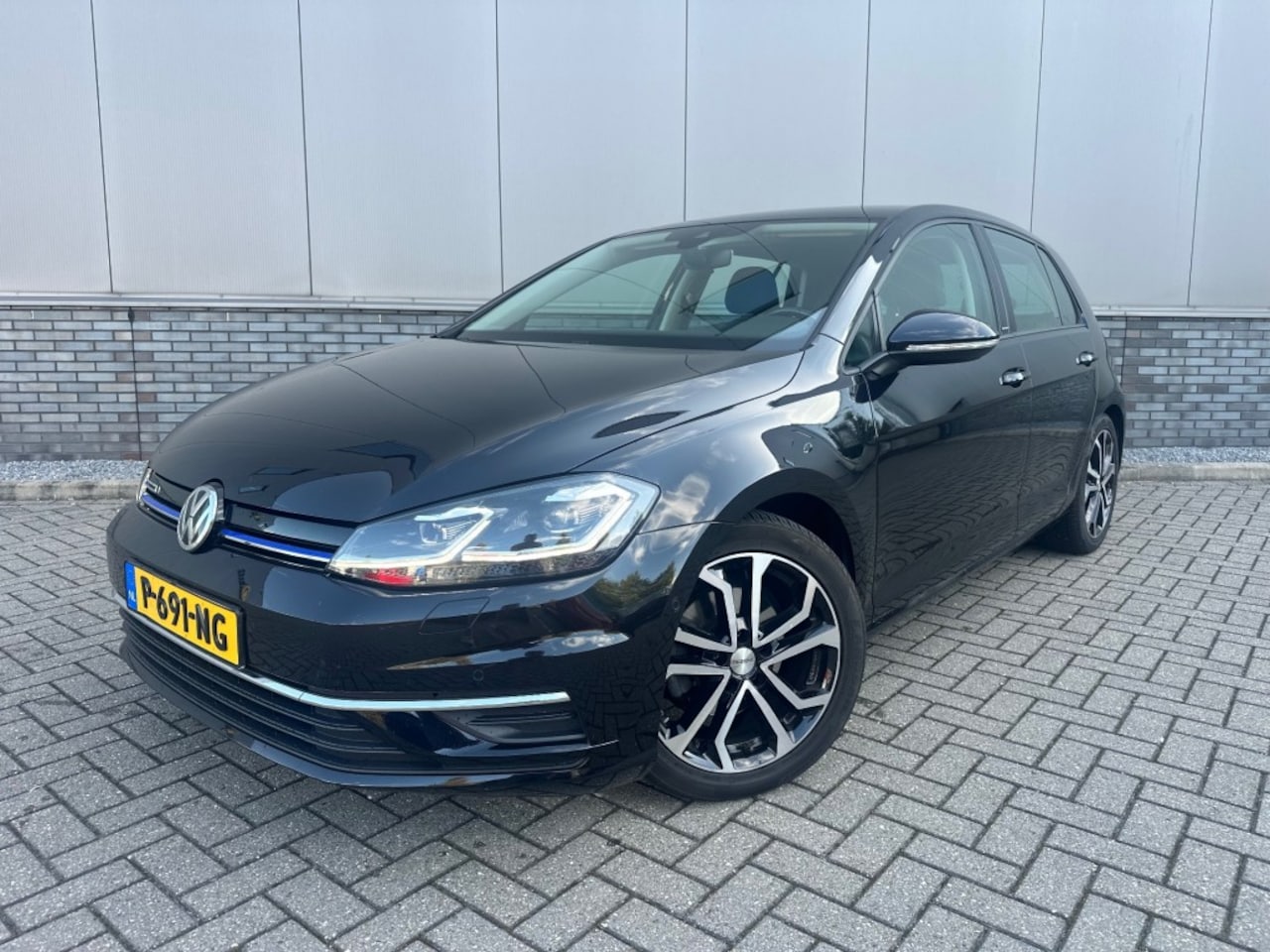 Volkswagen Golf - 1.5 TSI  Camera Stoelverw - AutoWereld.nl