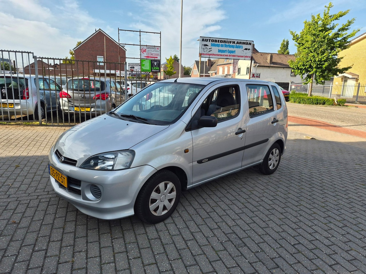 Daihatsu Young RV - 1.0-12V STi 1.0-12V STi - AutoWereld.nl
