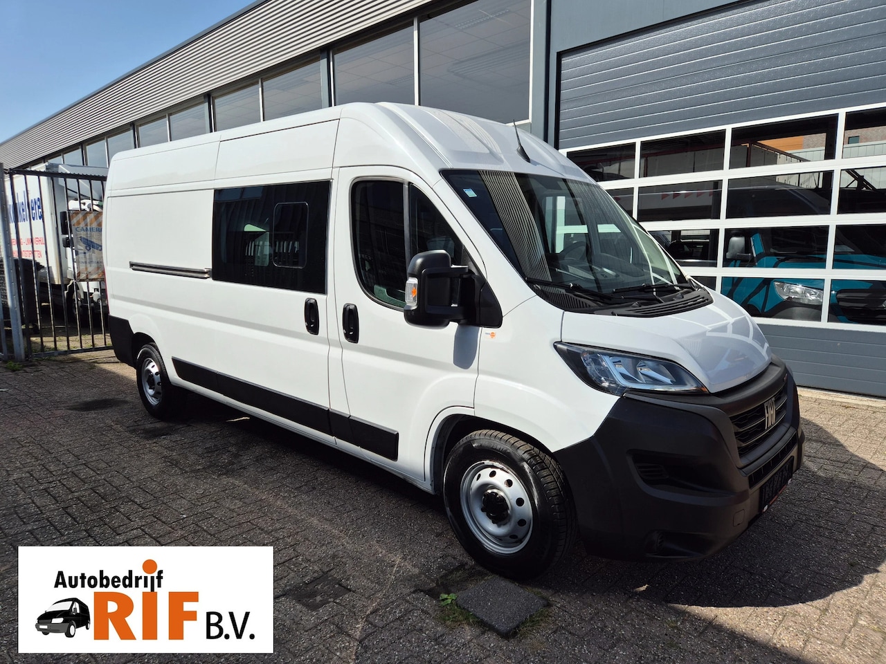 Fiat Ducato - 2.2D L3H2/ DC 6pers/ Airco/ Navi/ Camera - AutoWereld.nl
