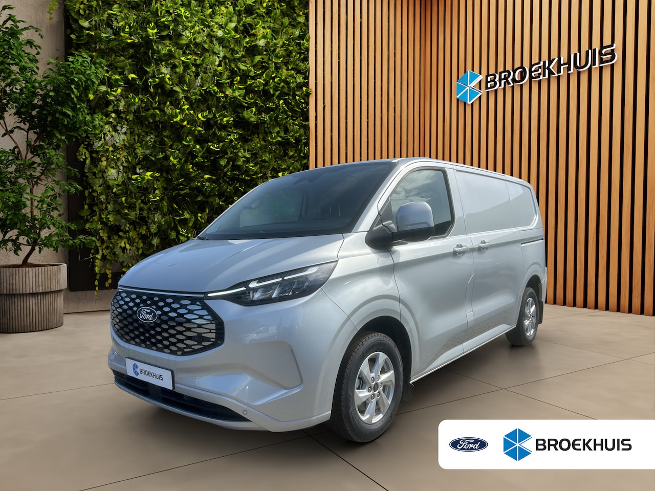 Ford Transit Custom - E-Transit 71kWh 340 L2H1 | Trekhaak | Dubb. Schuifdeur | Stoel/voorruitverwarming | 2 zitp - AutoWereld.nl