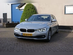BMW 3-serie - 318i High Executive - Head up display - Sport int. - Leer