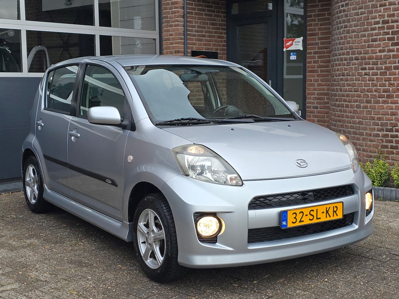 Daihatsu Sirion 2 - 1.3-16V Comfort Automaat |Airco |Trekhaak - AutoWereld.nl