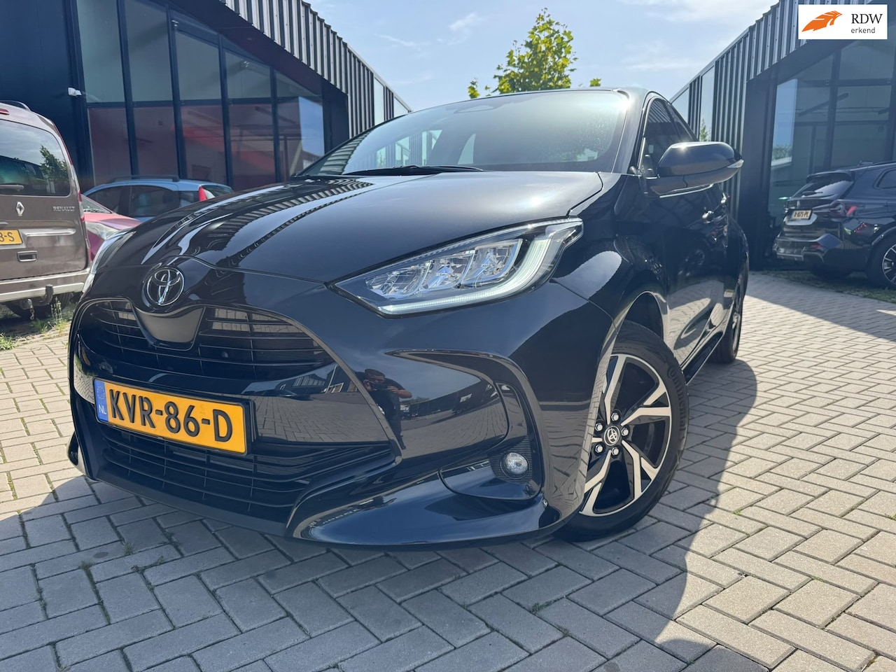 Toyota Yaris - 1.5 Hybrid 115 First Edition Automaat Camera CarPlay - AutoWereld.nl