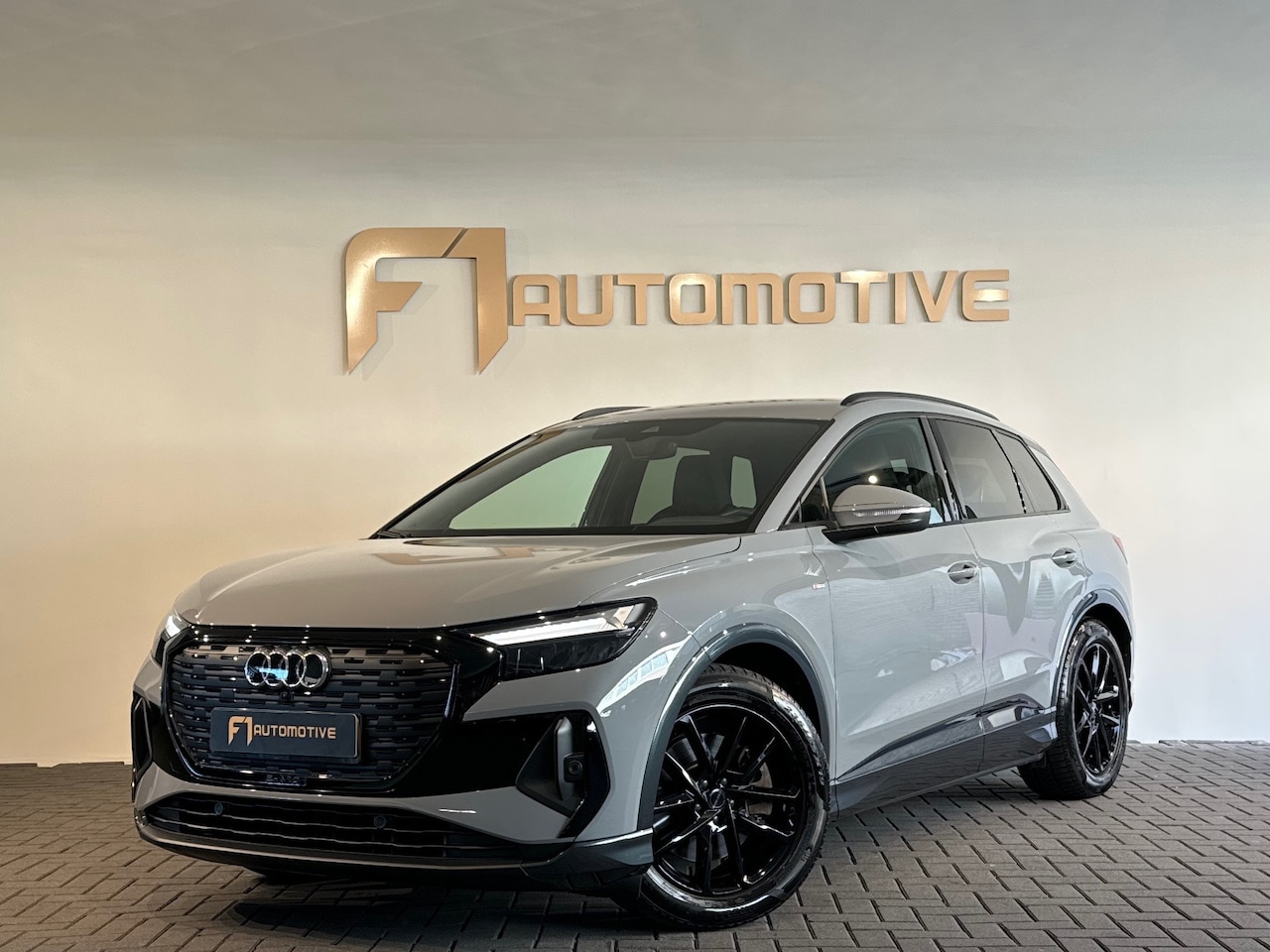 Audi Q4 e-tron - 40 S Line 77 kWh Sfeer|CarPlay|Keyless|Night - AutoWereld.nl