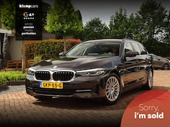 BMW 5-serie Touring - 530e xDrive Trekhaak Elektrisch | Schuifdak | Topstaat | All-season