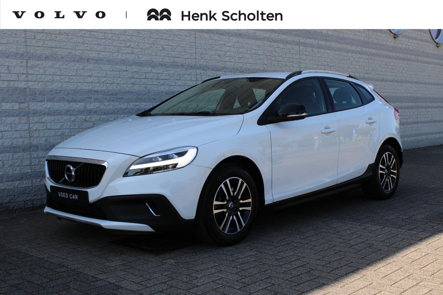 Volvo V40 Cross Country - T3 Edition+ | Achteropkomend verkeer waarschuwing |  Autonomous Emergency Braking |  Bots - AutoWereld.nl