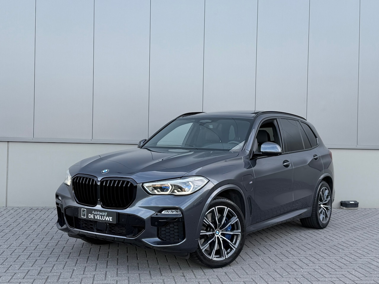 BMW X5 - XDrive45e M-Sport /H&K/HUD/Softclose/Laser - AutoWereld.nl