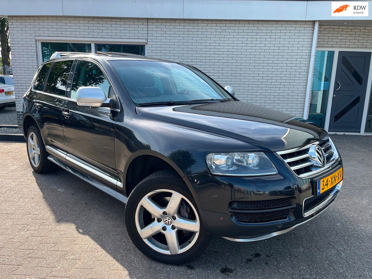 Volkswagen Touareg - 3.0 V6 TDI Highline|Stoelver|Leder|Schuifkantel|PDC|Trekhaak|Automaat| - AutoWereld.nl