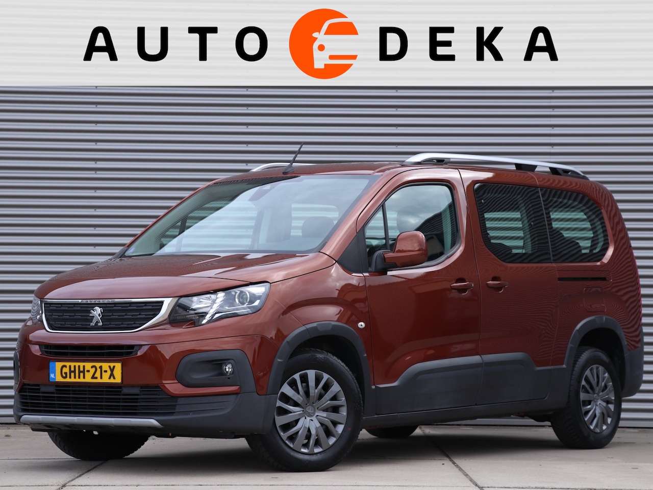 Peugeot Rifter Long - 1.2 Puretech Allure 7 PERS. *Klimaatreg.*Parkeersens.* - AutoWereld.nl