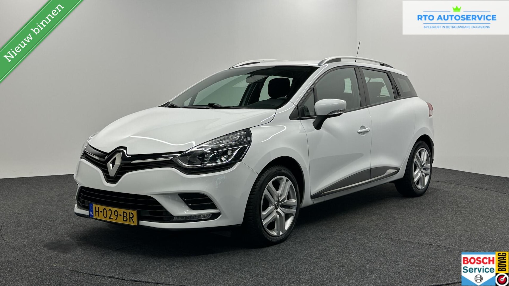 Renault Clio Estate - 0.9 TCe Limited CRUISE NAVI CARPLAY. - AutoWereld.nl
