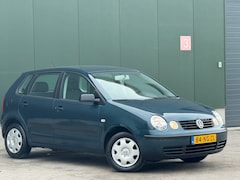Volkswagen Polo - Zeer Nette 1.4-16V | AUTOMAAT | Weinig KM |