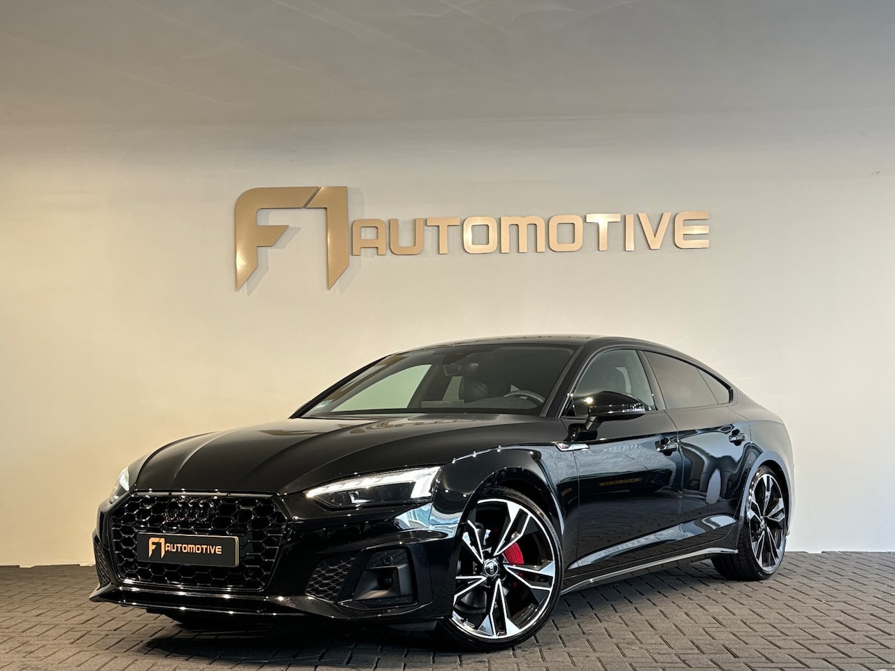Audi A5 Sportback - 40 TFSI S edition Competition Camera|Keyless|Trekhaak - AutoWereld.nl