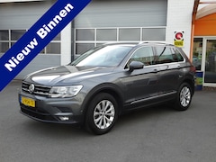 Volkswagen Tiguan - 1.5 TSI Comfortline Business Automatische airco, navigatie, elektrische trekhaak, cruise c