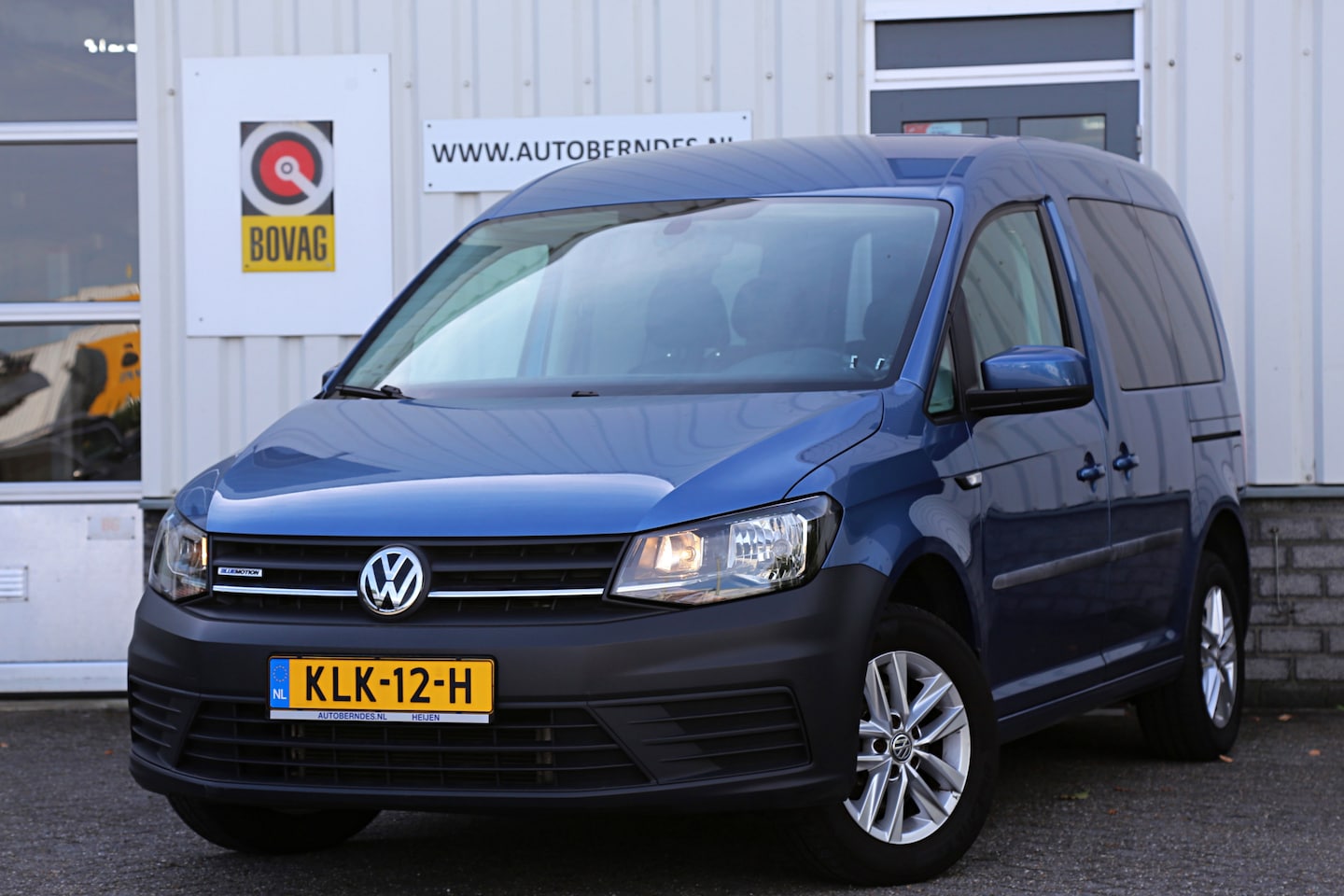 Volkswagen Caddy - 1.4 TGI Trendline 5 Persoons Automaat*Perfect VW Onderh.*Trekhaak/2x zijschuifdeur/Leder/S - AutoWereld.nl
