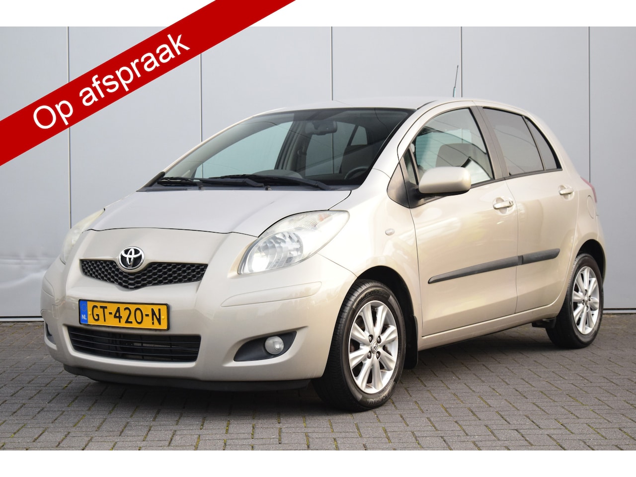 Toyota Yaris - 1.3 VVTi Executive Ecc Priv/Glass 116dkm! - AutoWereld.nl