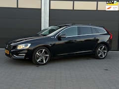 Volvo V60 - 2.4 D6 AWD Plug-In Hybrid Summum/ G.Beurt/ Netjes/ Automaat