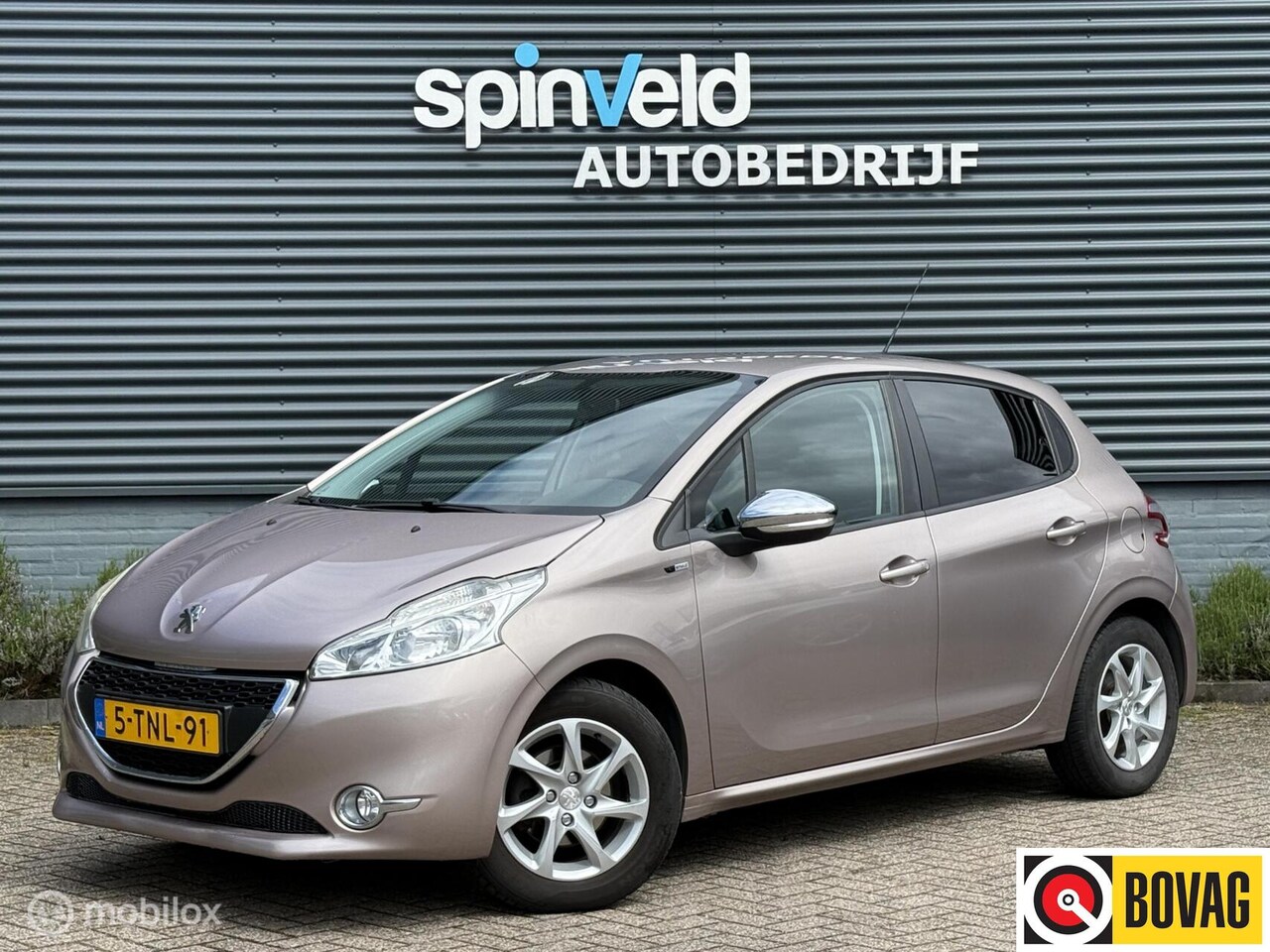 Peugeot 208 - 1.2 VTi Style - Navi - Cruise - Nap - AutoWereld.nl