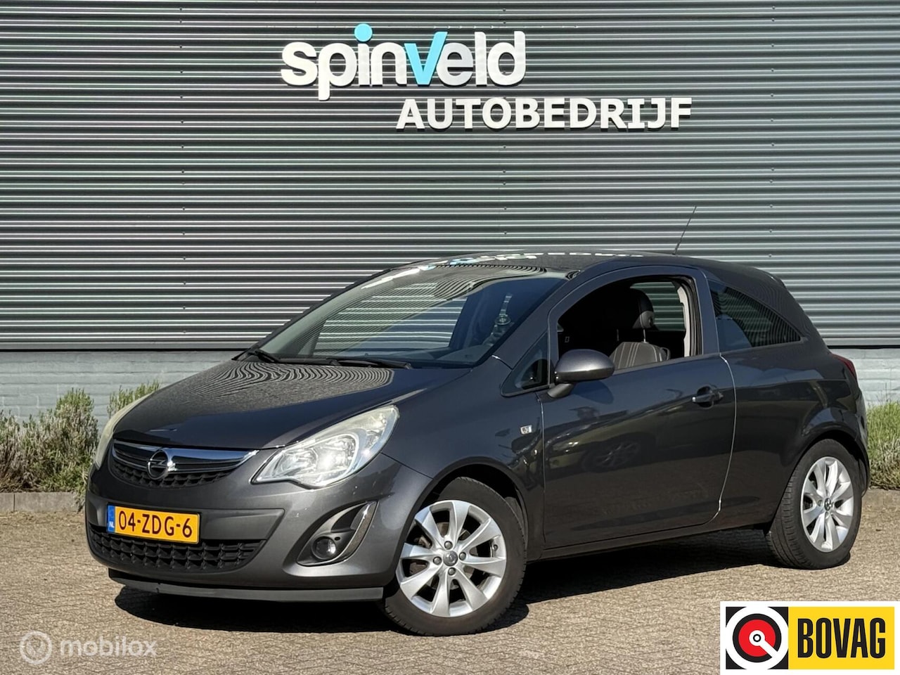 Opel Corsa - 1.2 EcoFlex Anniversay Edition LPG - Airco - JBL - Trekhaak - AutoWereld.nl