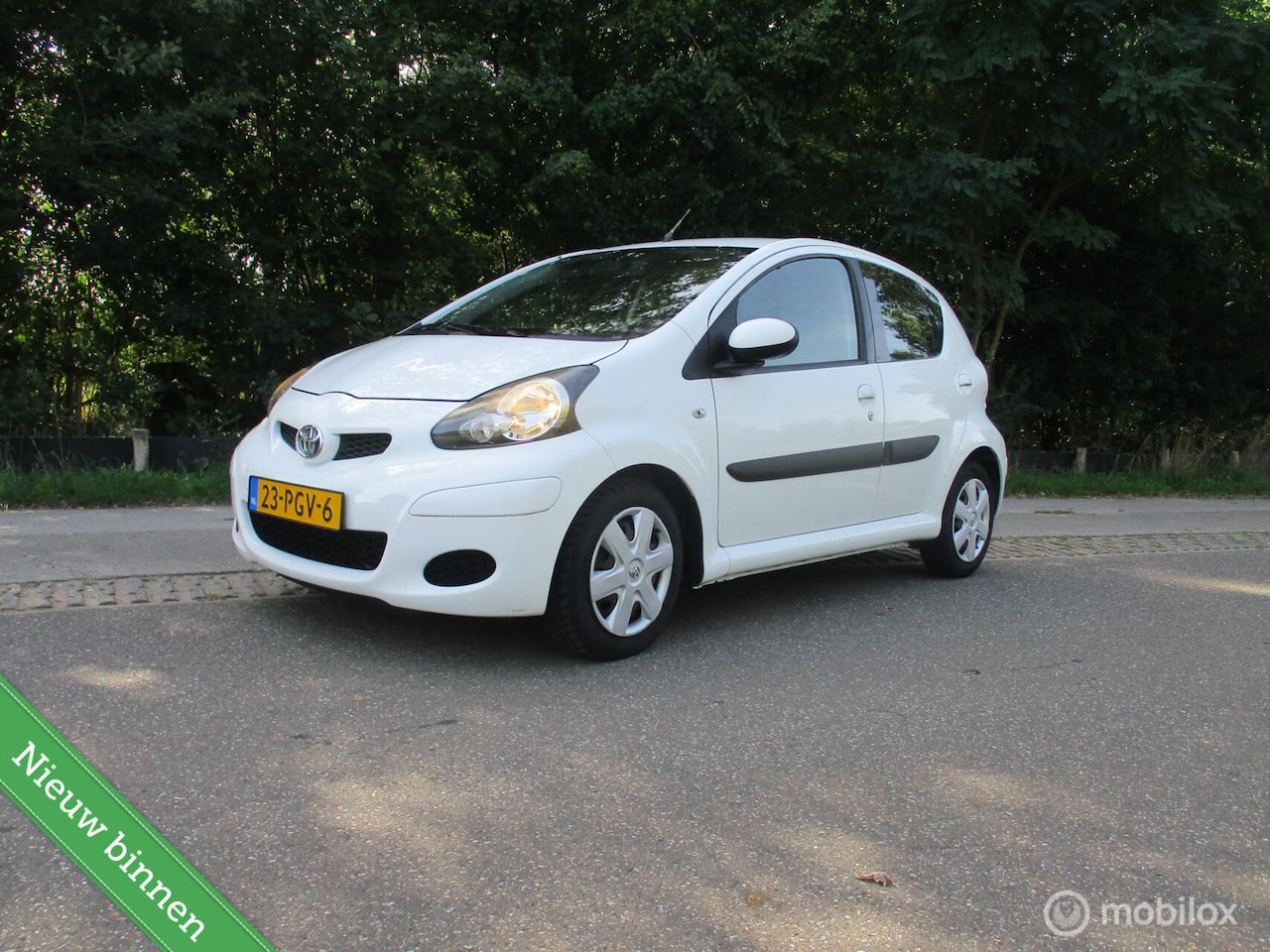 Toyota Aygo - Comfort Navigator apk 09-2027 airco 4 deurs - AutoWereld.nl