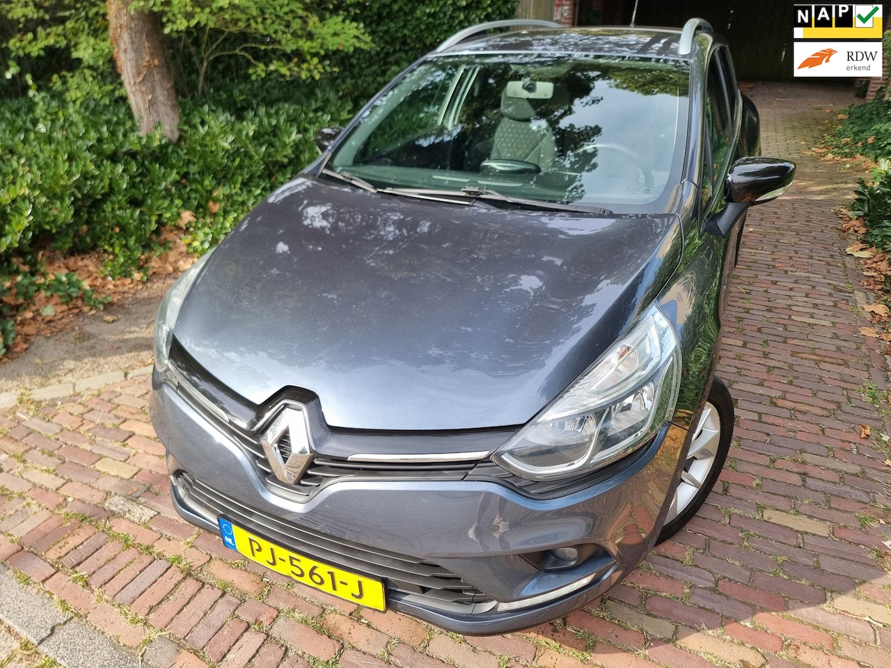 Renault Clio Estate - 1.5 dCi Ecoleader Limited EURO6/Navi/Pdc - AutoWereld.nl