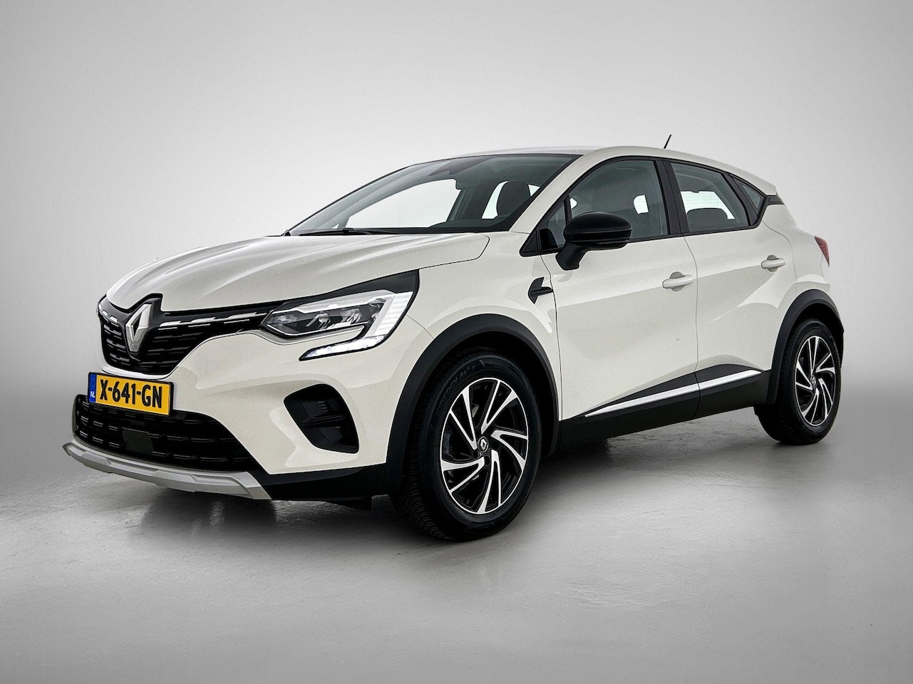 Renault Captur - 1.3 TCe 130 Intens | Automaat | Navi | Parkeersensoren | Trekhaak - AutoWereld.nl