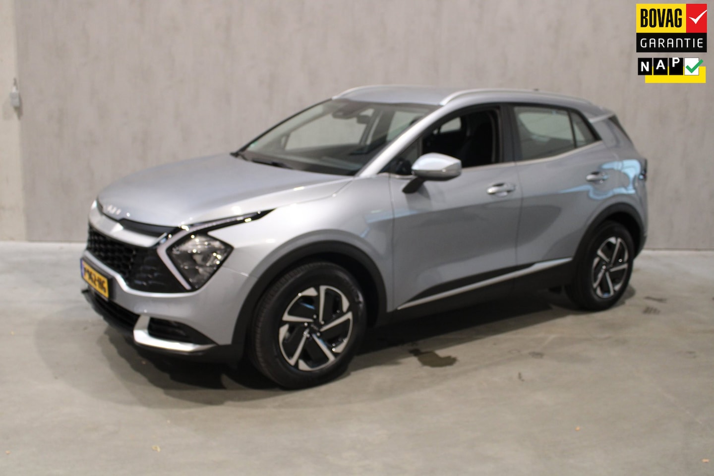 Kia Sportage - 1.6 T-GDi Hybrid DynamicLine Camera/Trekhaak Prijs is rijklaar incl bovag - AutoWereld.nl