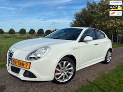 Alfa Romeo Giulietta - 1.4 T Distinctive|Nette auto|Nieuwe APK|