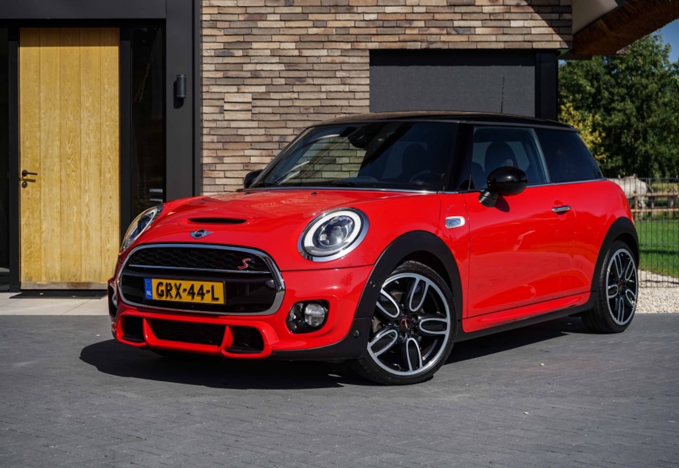 MINI John Cooper Works - S JCW Cooper 192PK DCT-Automaat 37DKM - AutoWereld.nl