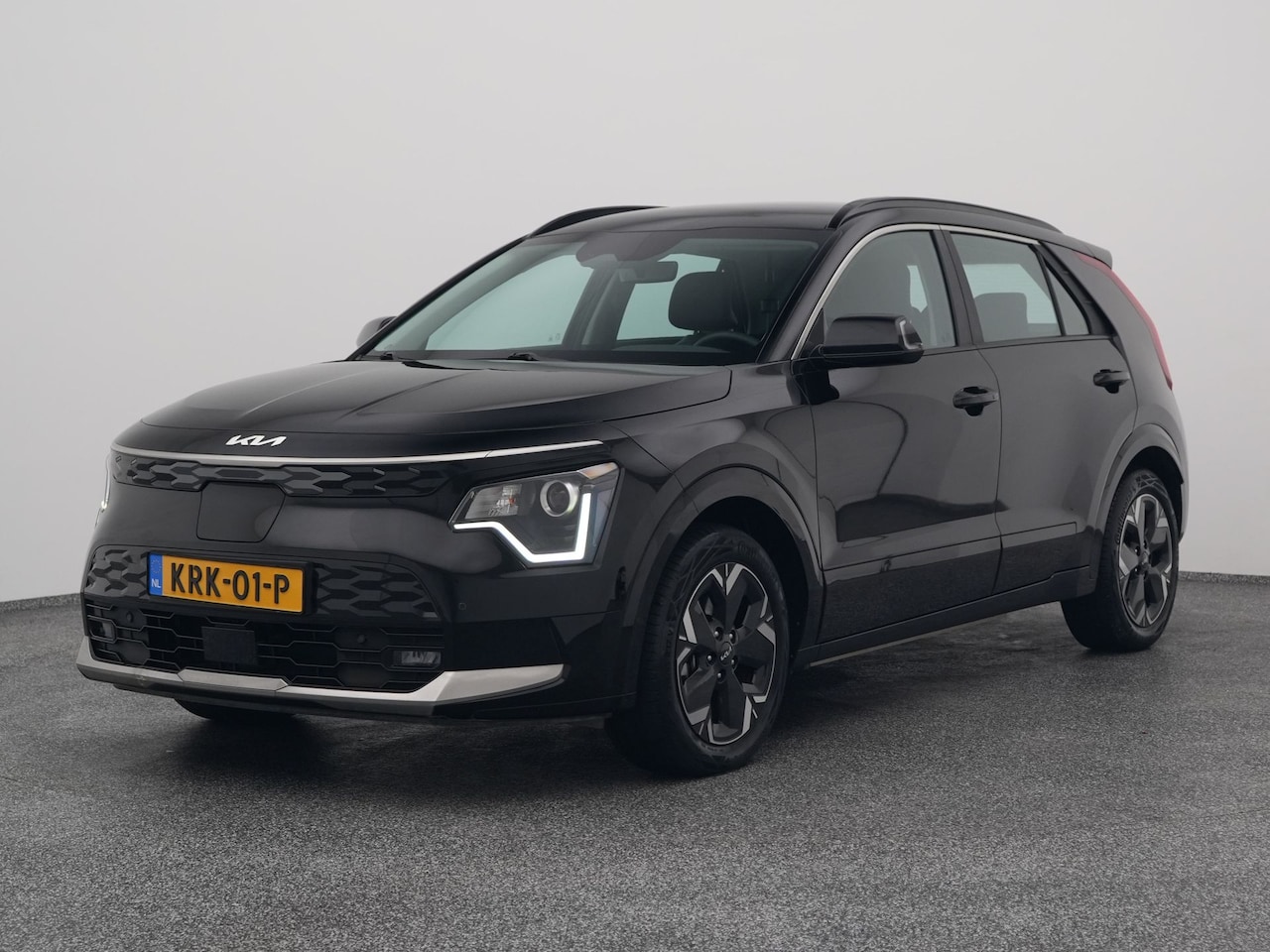 Kia Niro EV - DynamicLine 64.8 kWh | KEYLESS | ADAPTIVE | CAMERA | STOELVERW. - AutoWereld.nl