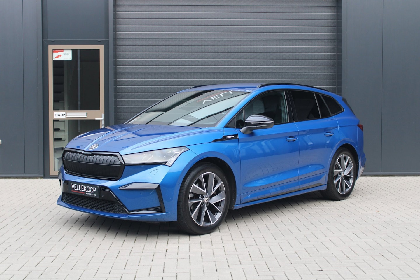 Skoda Enyaq iV - 60 Sportline | 94% SOH | Trekhaak | Adaptive Cruise | Stuur & stoelverwarming | Lane Assis - AutoWereld.nl