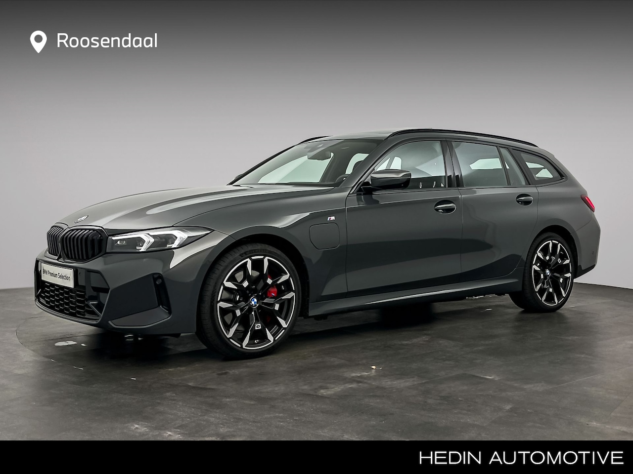 BMW 3-serie Touring - 330e M-Sport Pro | Trekhaak | High-Beam Assistant | Parking Assistant Plus | Panoramadak | - AutoWereld.nl