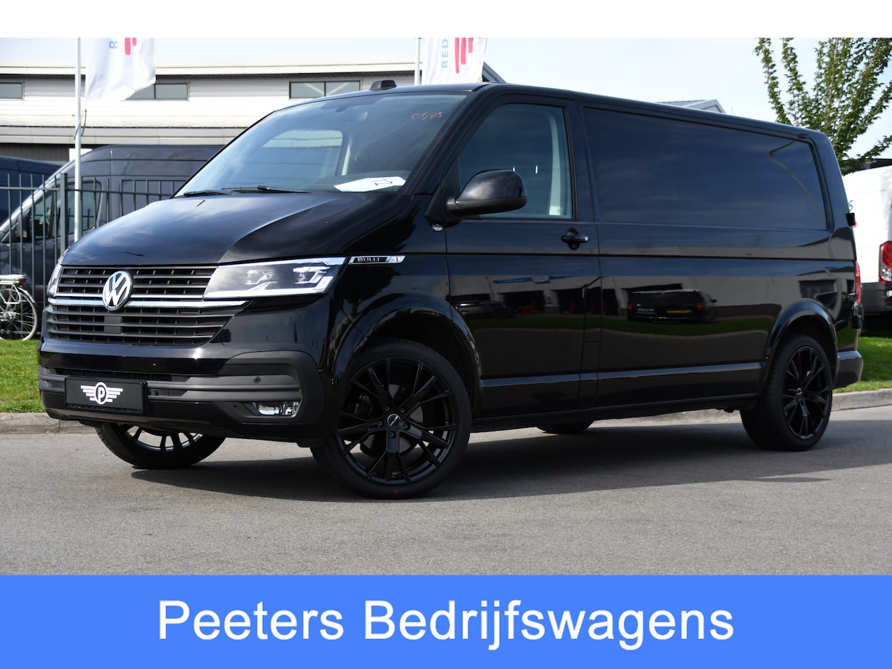 Volkswagen Transporter - 2.0 TDI L2H1 30 Bulli Virtual, Cruise, Camera, Carplay, LED, Automaat, 150pk, Multimedia, - AutoWereld.nl
