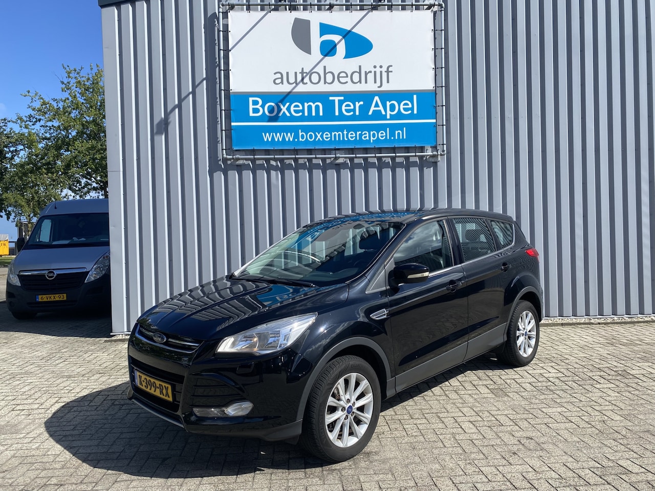 Ford Kuga - 1.5 Titanium | Stuurverw. | Airco | Cruise Control - AutoWereld.nl