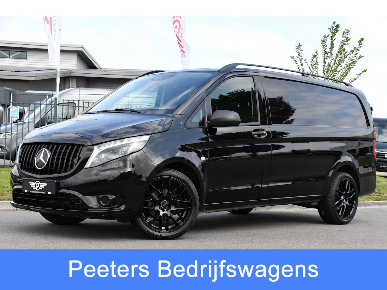 Mercedes-Benz Vito - 116 CDI L2 Black Edition Cruise, Camera, Carplay, 164pk, Automaat, Sensoren, Trekhaak, Mul - AutoWereld.nl