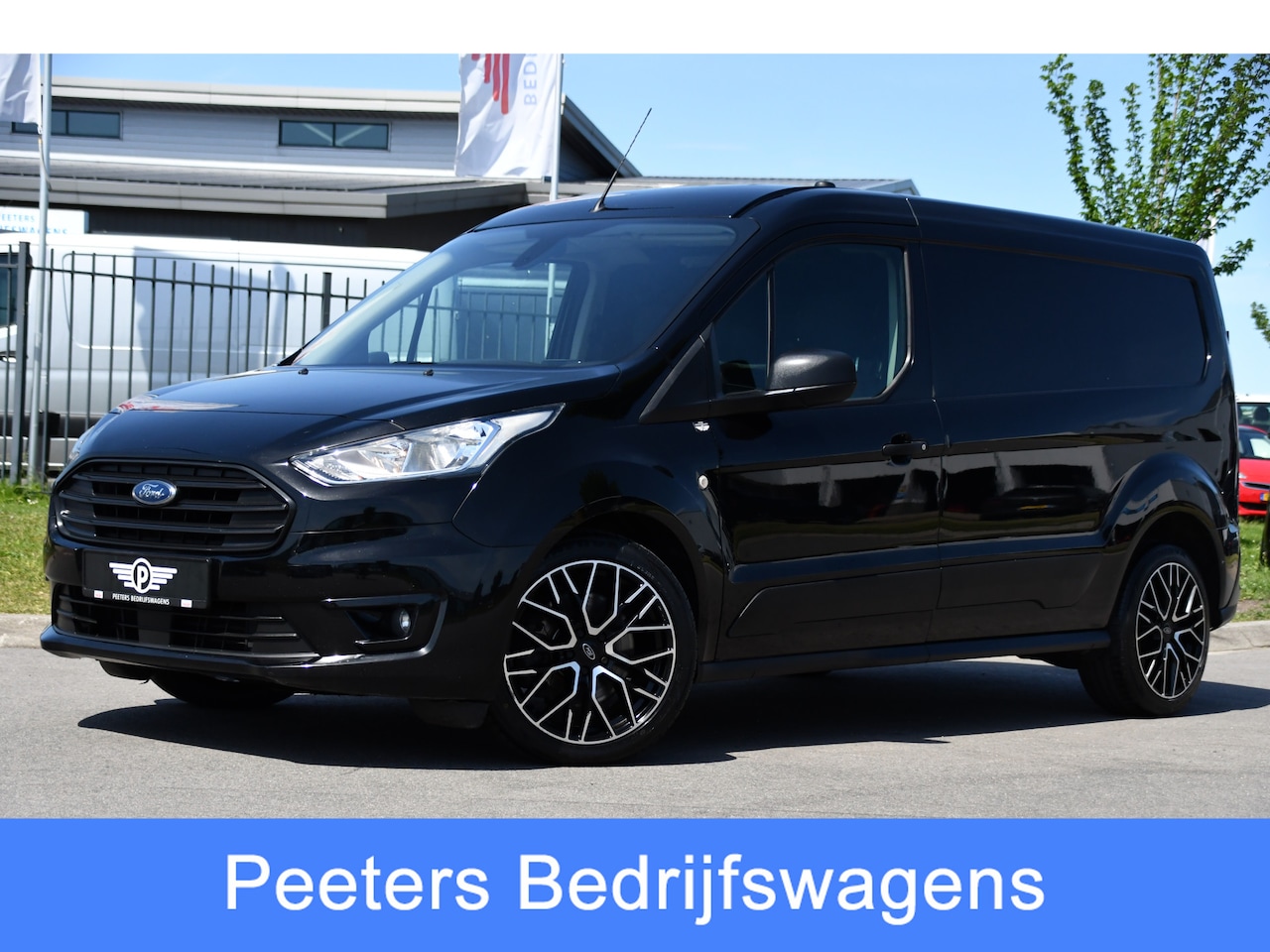 Ford Transit Connect - 1.5 EcoBlue L2 Black Edition Camera, Cruise, Sensoren, Stoelverwarming, Automaat, 100pk, M - AutoWereld.nl
