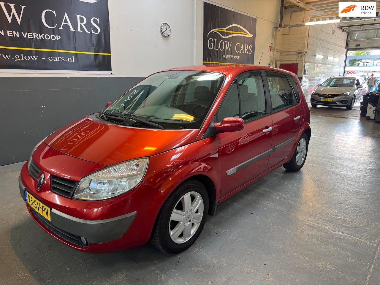 Renault Scénic - 2.0-16V Privilège Luxe |AUT|CRUISE|PDC|TREKHAAK - AutoWereld.nl
