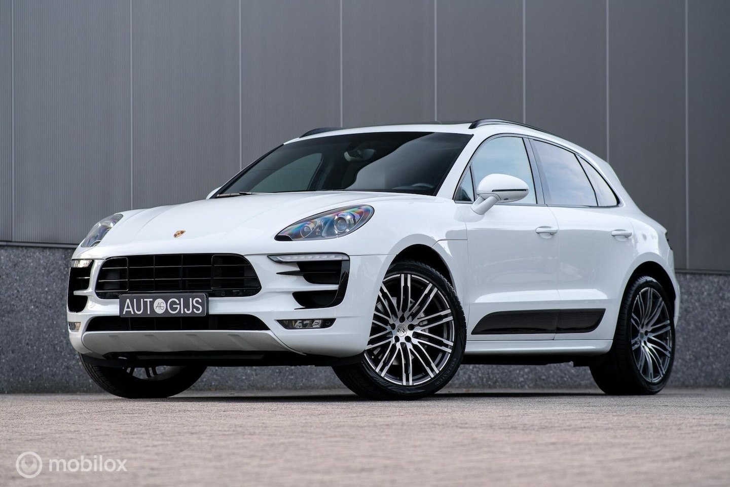 Porsche Macan - 3.0 D S | NL auto | veel opties | Trekhaak | Panorama | LED | Comfort stoelen | Leder | 21 - AutoWereld.nl