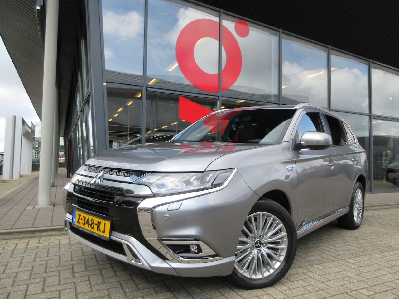 Mitsubishi Outlander - 2.4 PHEV Instyle Edition | 4WD | AUTOMAAT | 240 PK | TREKHAAK | 1.500 KG TREKGEWICHT | DEA - AutoWereld.nl