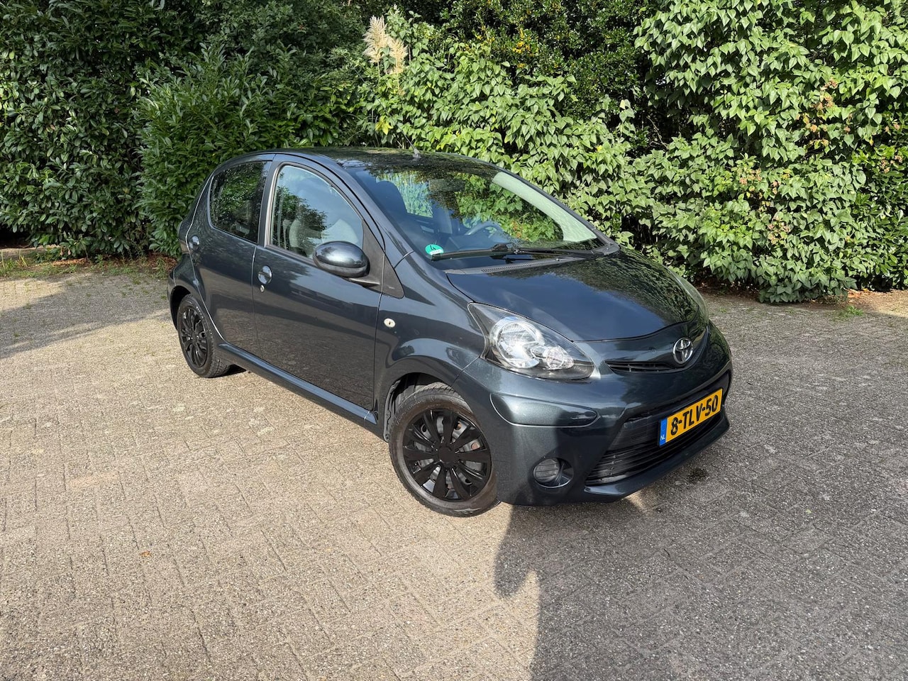 Toyota Aygo - 1.0 VVT-i Aspiration Toyota Aygo 1.0 VVT-i 5-deurs | Airco | CarPlay | APK 22-5-2027 - AutoWereld.nl