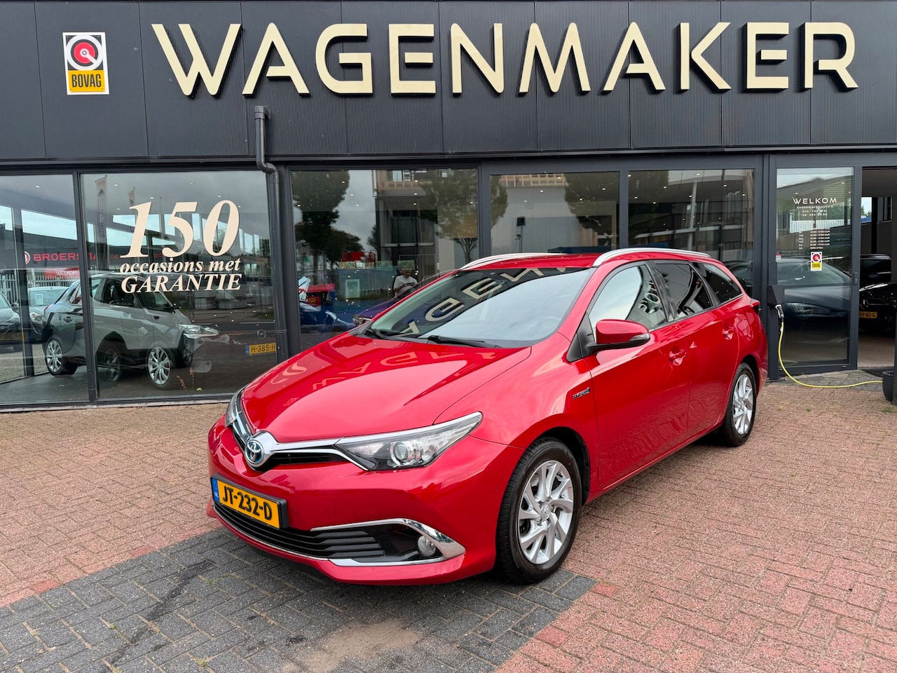 Toyota Auris Touring Sports - 1.8 Hybrid Executive AUT|Carplay - AutoWereld.nl