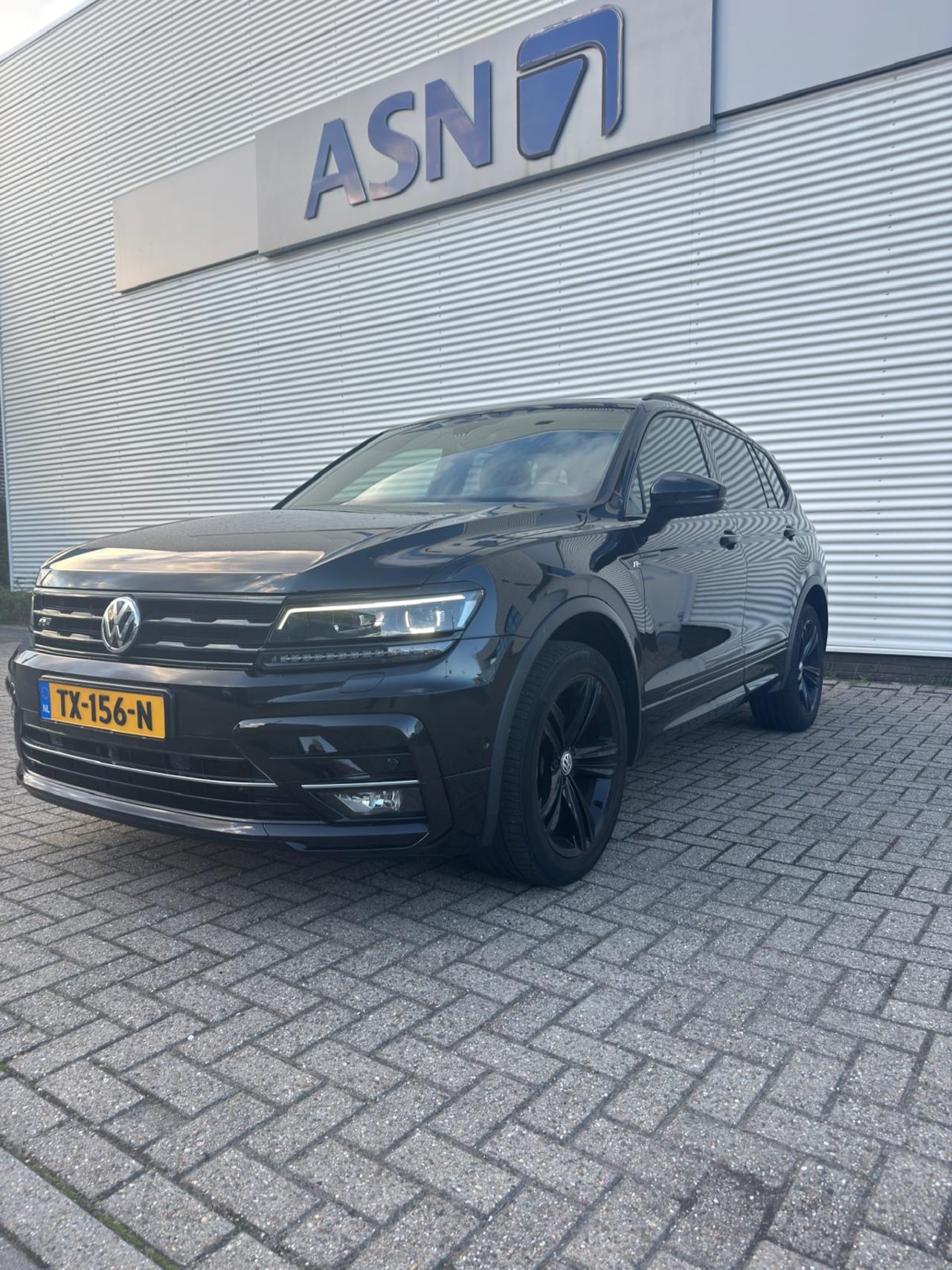 Volkswagen Tiguan Allspace - 1.4 TSI Highline Business R 7p. VW Tiguan Allspace Business Highline R-Line - AutoWereld.nl