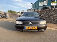 Volkswagen Golf - 1.4-16V