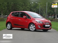 Hyundai ix20 - 1.4i i-Vision / Navigatie / Camera / Trekhaak / Climate control / Sportvelgen / Cruise con