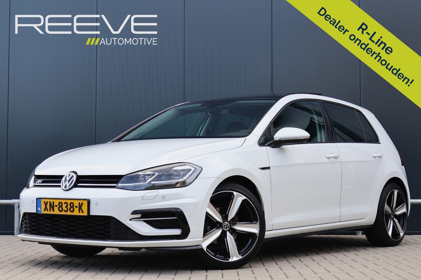 Volkswagen Golf - 1.0 TSI Highline Business R | R-Line | Panoramadak | Active Info Display |  LED | Stoelver - AutoWereld.nl