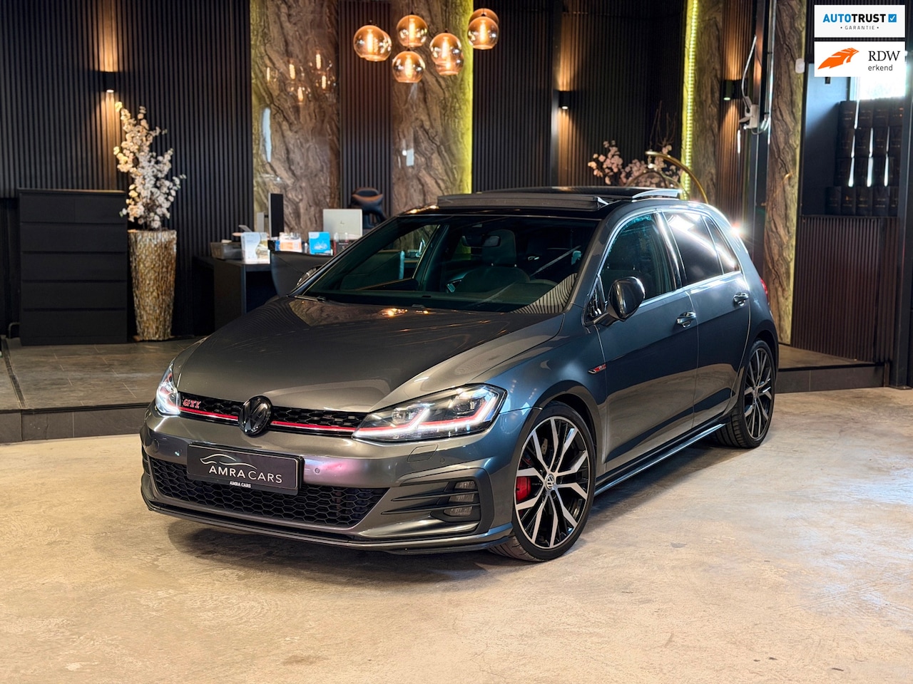 Volkswagen Golf - 2.0 TSI GTI Performance|Pano|Keyless|Bomvol! - AutoWereld.nl