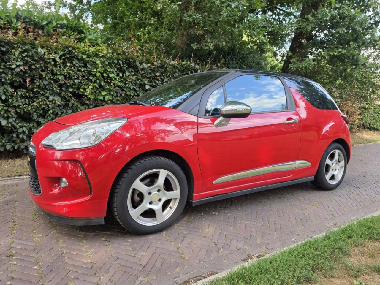 Citroën DS3 - 1.6 e-HDi So Chic 1.6 e-HDi So Chic - AutoWereld.nl