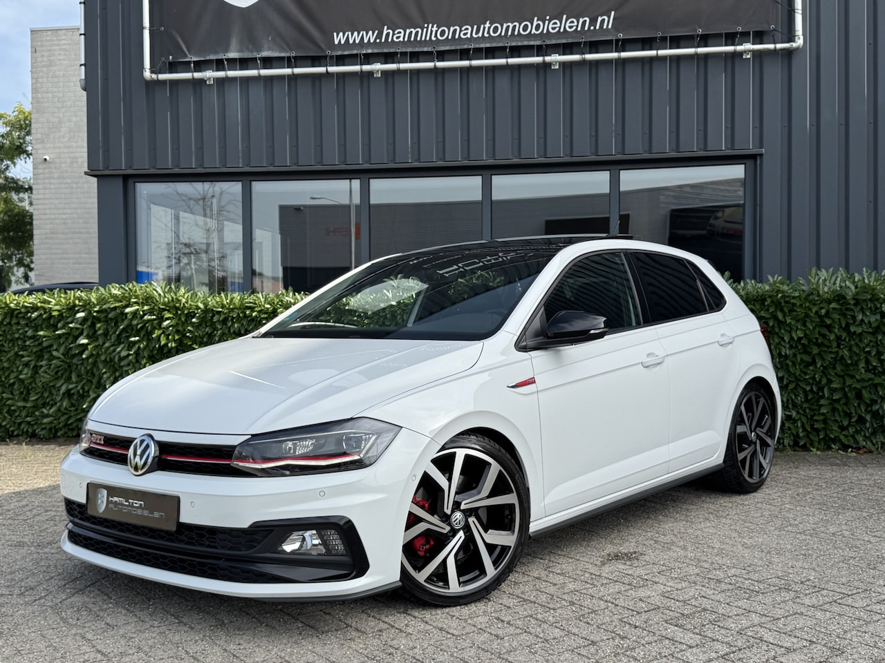 Volkswagen Polo - GTI 2.0 TSI 200pk DSG / Aut. Panoramadak Virtual Beats Audio 100dkm!! - AutoWereld.nl