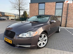 Jaguar XF - 4.2 V8 Premium Luxury BOUWT DRUK OP HET KOELSYSTEEM