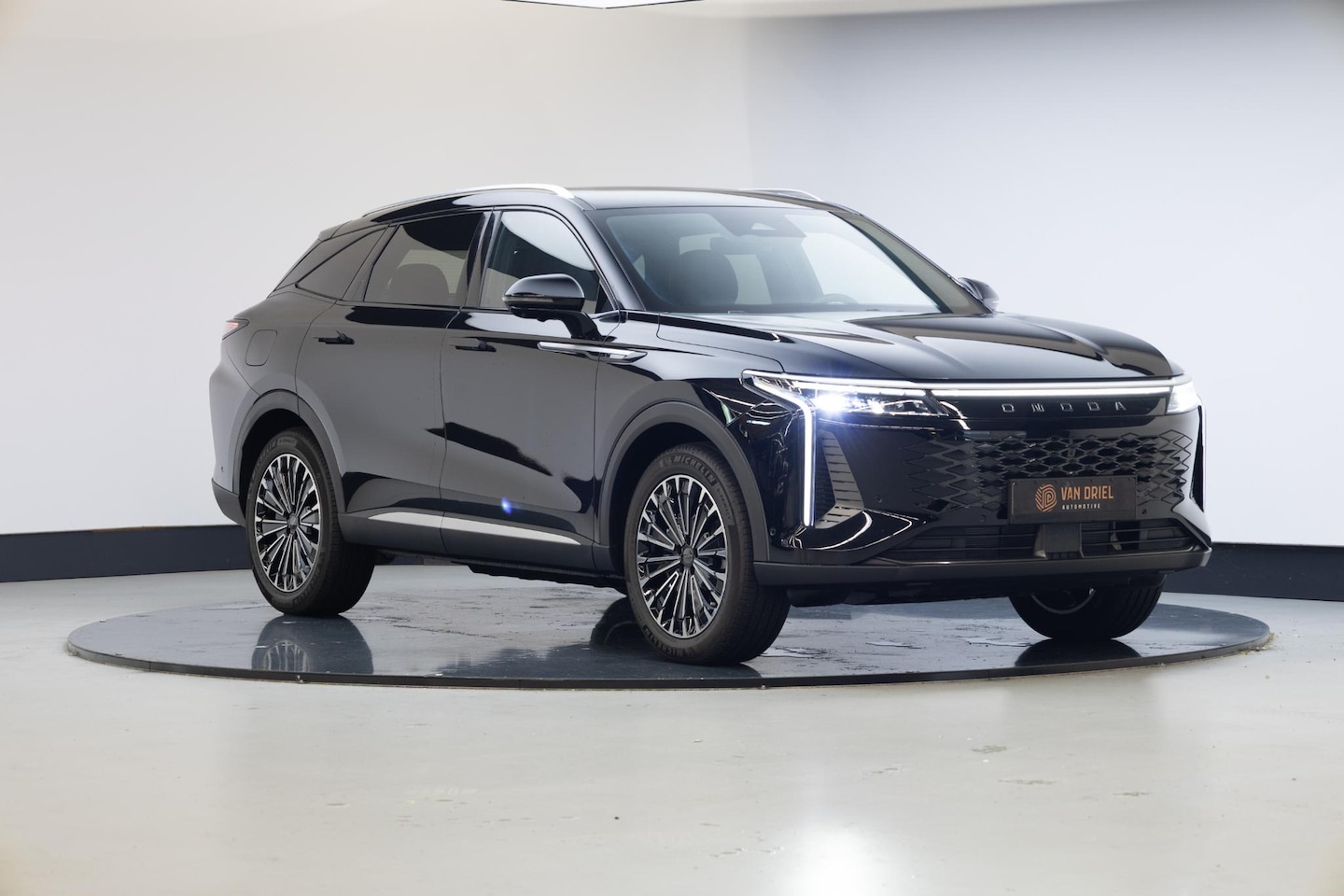 Omoda 9 - 1.5T-GDi SHS-P Premium 5p - AutoWereld.nl